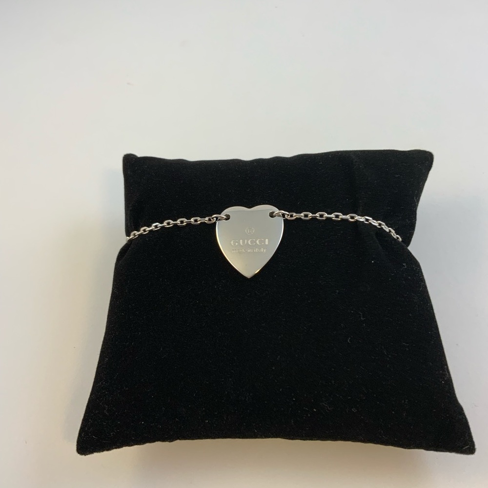 Gucci Heart Bracelet - Picture 6 of 10